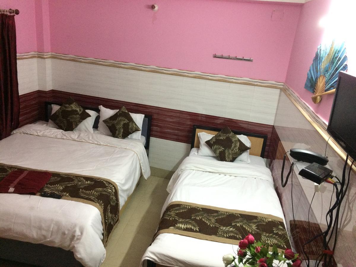 Oyo 16064 Tirupati Lodge Siliguri Exterior foto